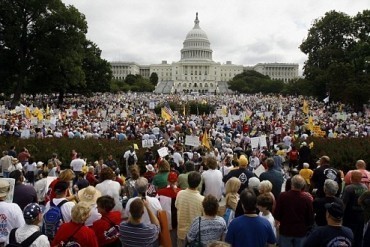 Le communautarisme, les minorit&eacute;s et la d&eacute;mocratie : Spheres de Justice de Michael Walzer