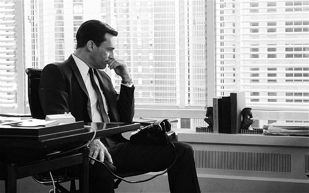 Faut-il remettre le travail au c&oelig;ur de la soci&eacute;t&eacute;&nbsp;? (Tribune)